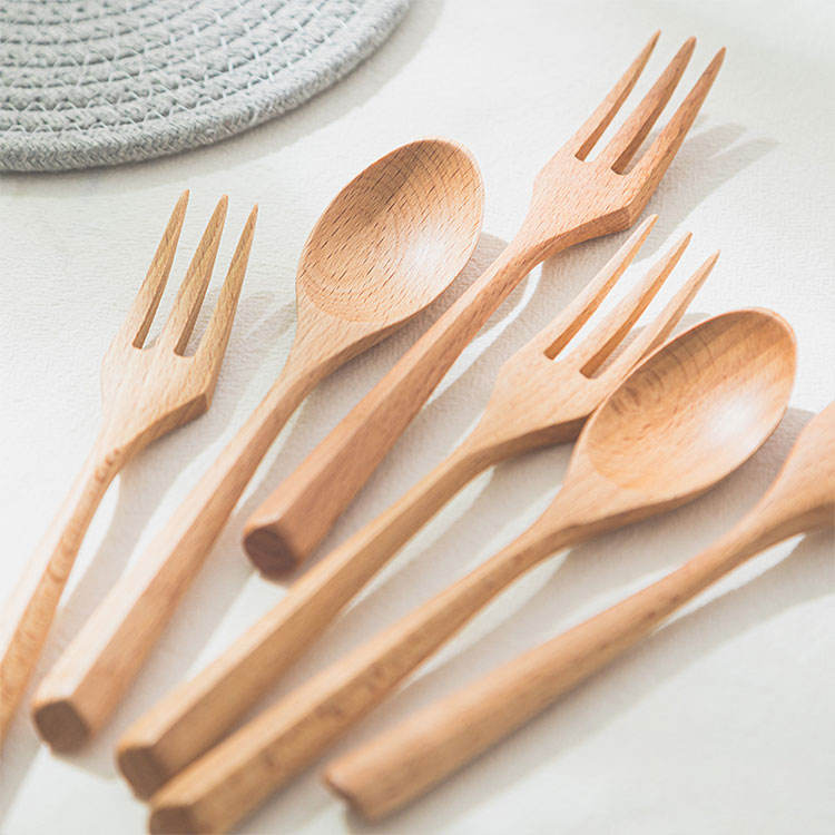 wholesale restaurant student portable natural beech bamboo wooden knife fork spoon flatware cutlery set for travel