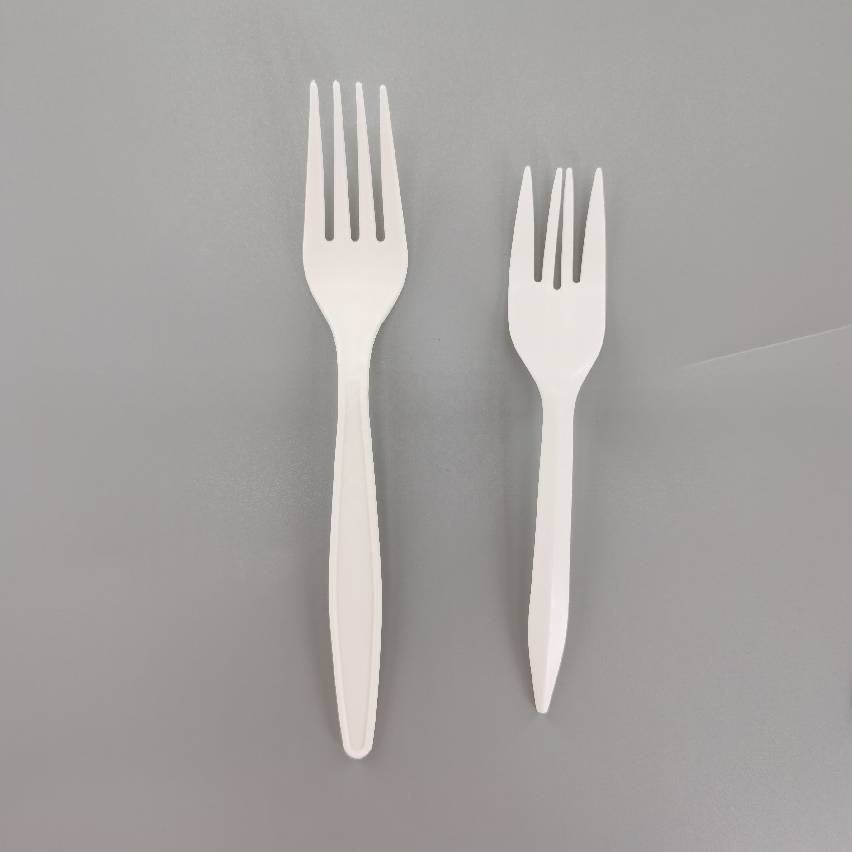 Wholesale Convenient Environment Friendly Corn Starch 8 Inch Disposable Takeaway Fork With Good Quality Tableware