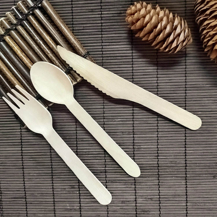 Factory Custom Eco Friendly recyclable 140 mm Disposable Wooden Cutlery set food wooden Spoons Forks Knives