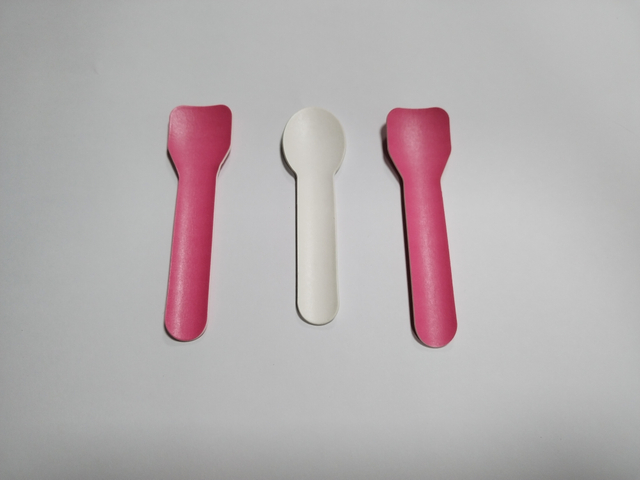 95mm Customized Disposable Ice Cream Spoon Red Color Yellow Color White Frozen Yogurt Paper Spoon