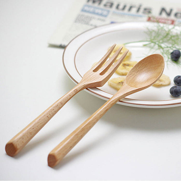 wholesale restaurant student portable natural beech bamboo wooden knife fork spoon flatware cutlery set for travel