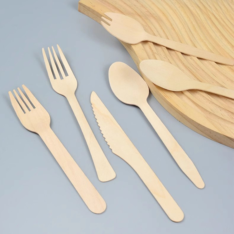 Eco Friendly Birch Wooden Cutlery Disposable Wooden Spoon Fork Knife 160cm Customized Biodegradable Wooden Cutlery Tableware