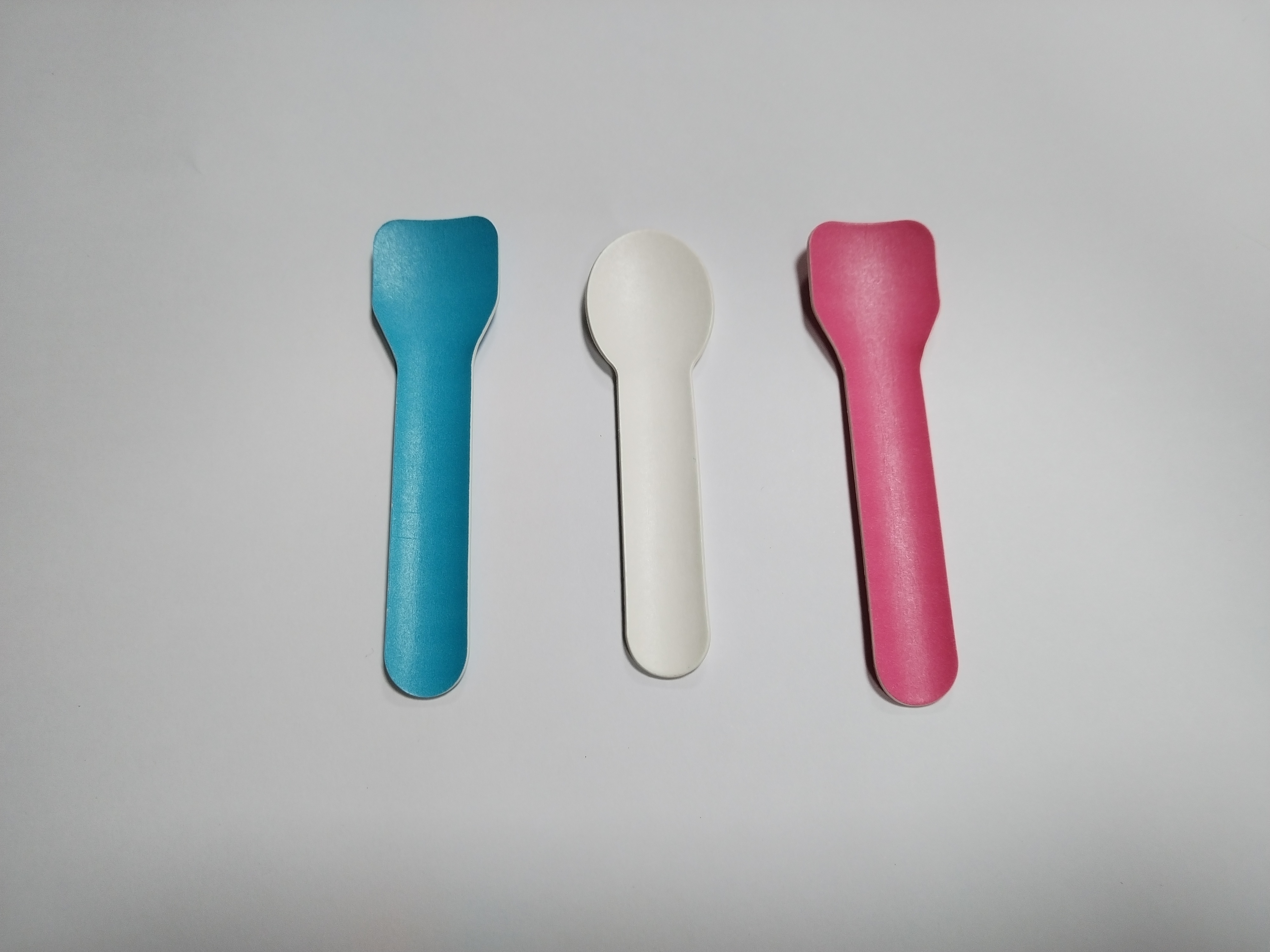 95mm Customized Disposable Ice Cream Spoon Red Color Yellow Color White Frozen Yogurt Paper Spoon