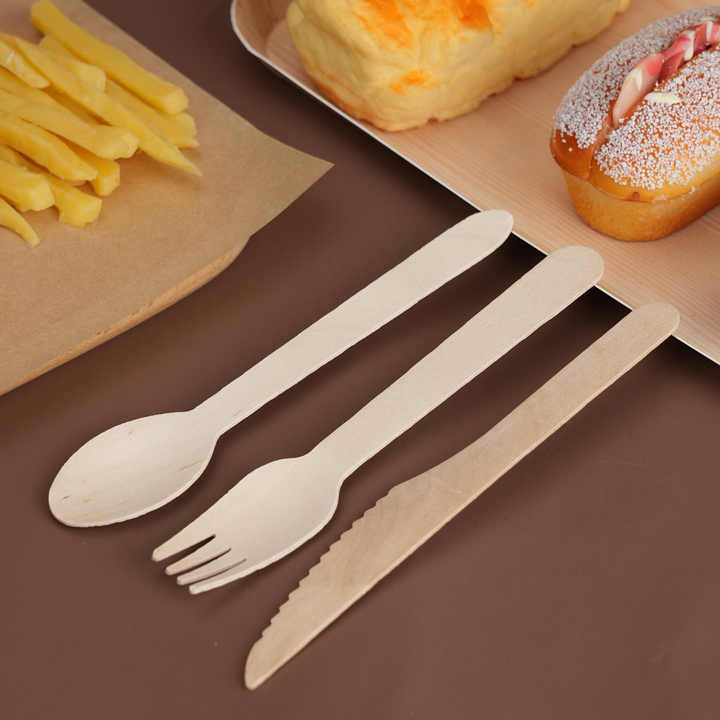 High Quality 100% Eco Friendly Wood Disposable Cutlery Set Wooden Cutlery Set Travel Kit Spoons Forks Knives